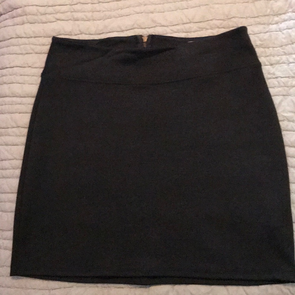 Mini black skirt